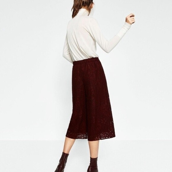 Zara Womens Lace floral Culottes Trousers Pants Wide Leg Burgundy Medium - Picture 2 of 5